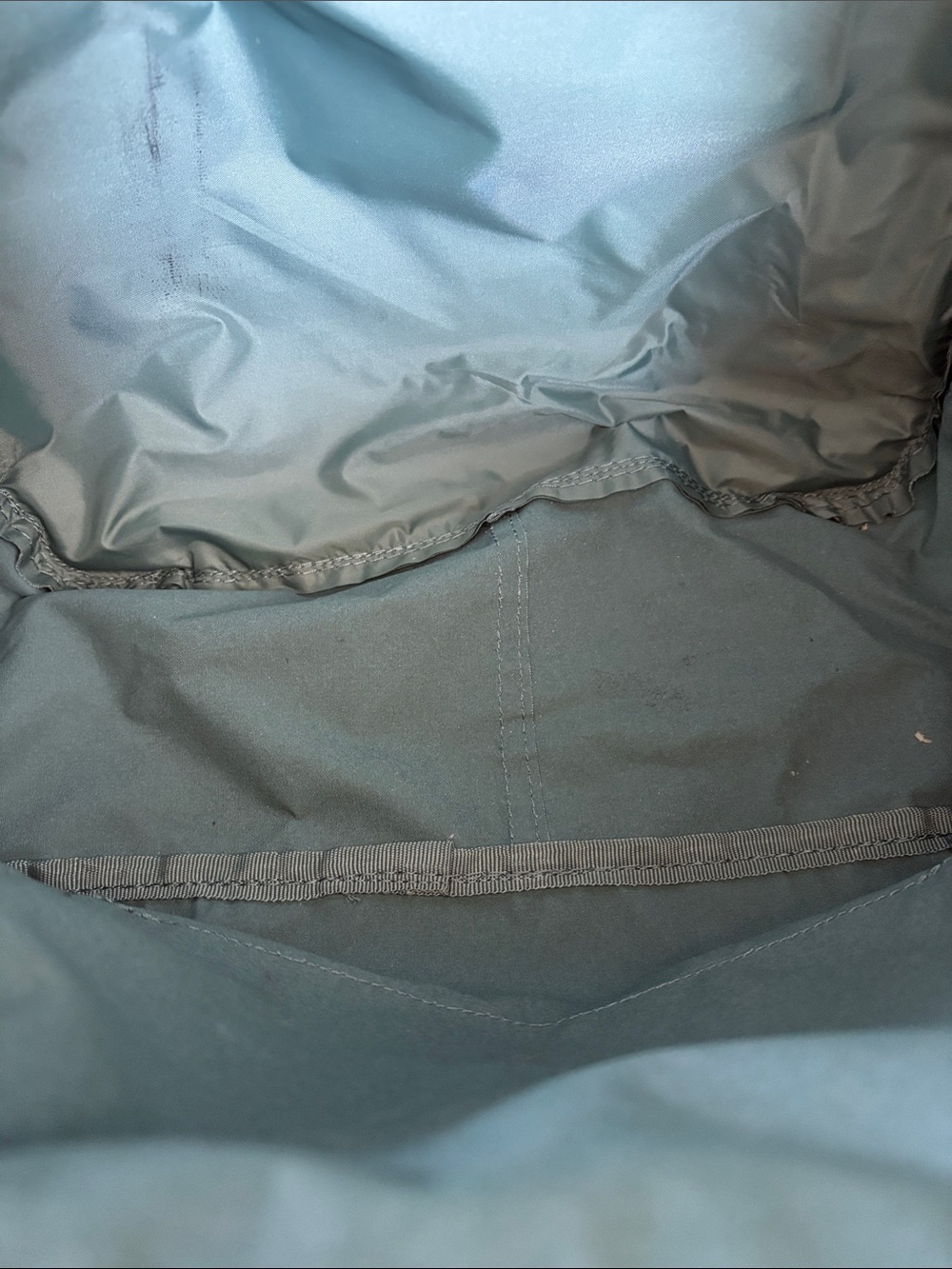 Fjallraven Kanken classic backpack in frost green clean - Picture 10 of 16